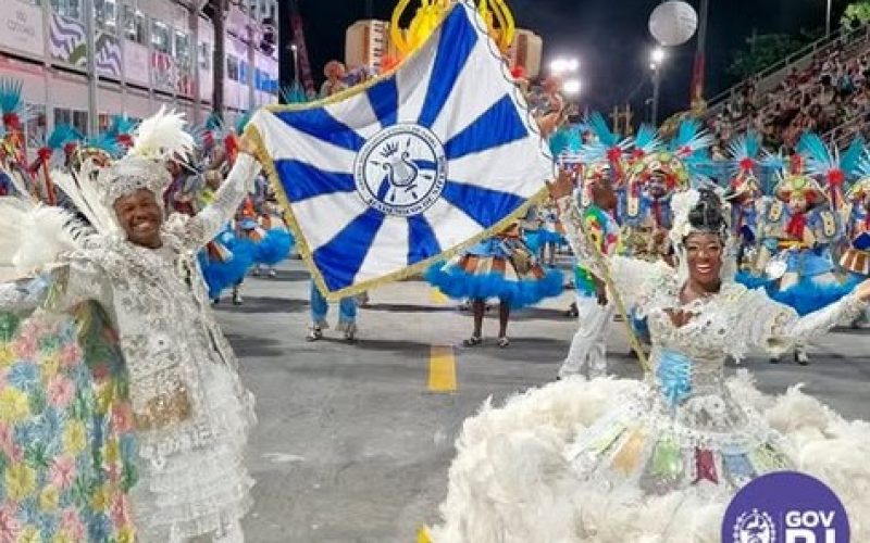 Acadêmicos de Niterói tem novo Intérprete oficial e novo Mestre de Bateria