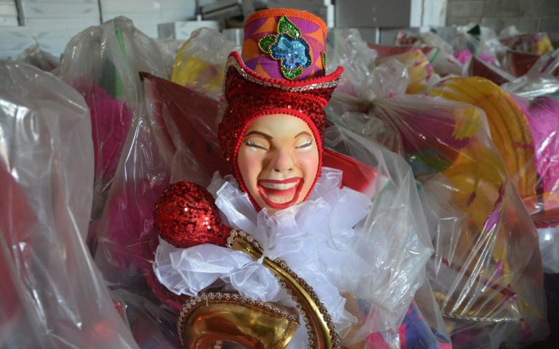 União de Maricá inicia armazenamento de fantasias para o Carnaval 2025