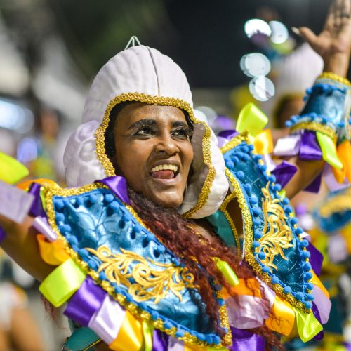 Unidos do Jacarezinho realiza recadastramento on-line da comunidade para o próximo desfile