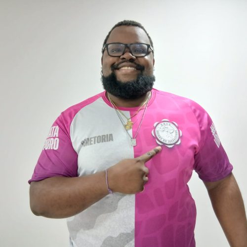 Unidos do Jacarezinho terá João Vitor Silveira como enredista