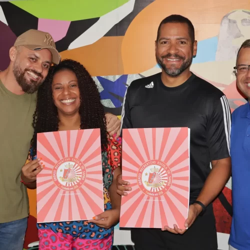 Leandro Vieira apresenta figurinos dos casais, destaques e rainha de bateria da União de Maricá