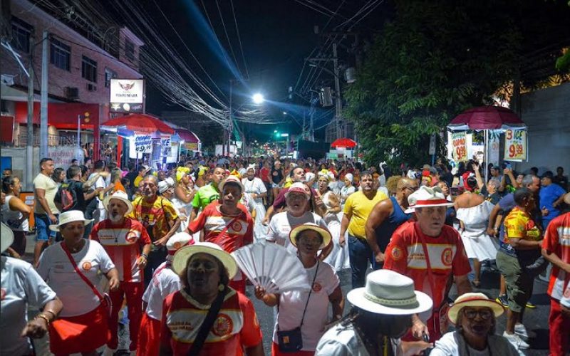 Maricá ensaio de rua 2025