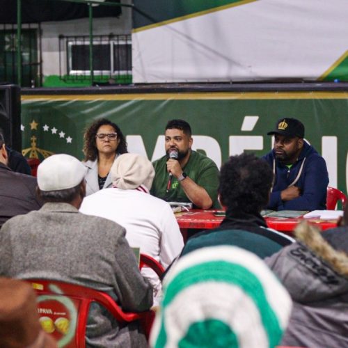 Império Serrano coletiva